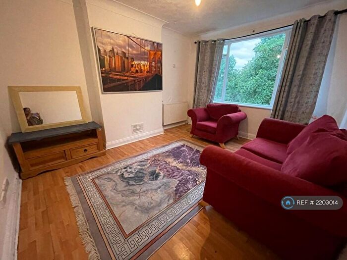 3 Bedroom Flat To Rent In Albany Court, London, HA8