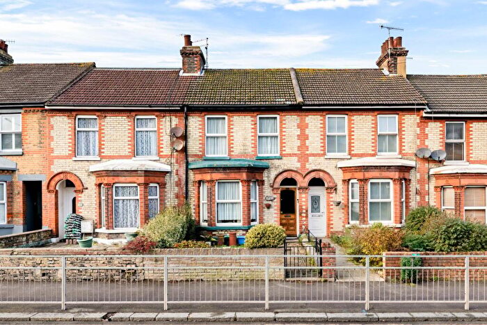 3 Bedroom Terraced House For Sale In Folkestone Road, Dover, CT17