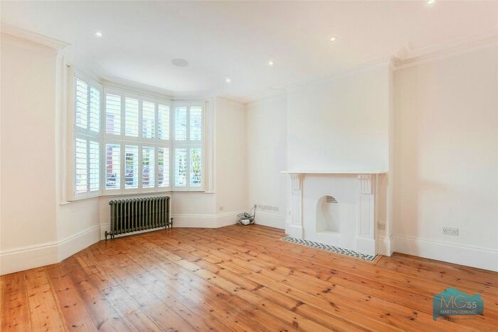 4 Bedroom Semi-Detached House To Rent In Lincoln Road, East Finchley, London, N2