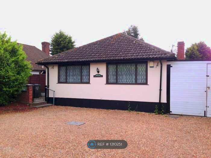 3 Bedroom Detached House To Rent In Shellbank Lane, Bean, Dartford DA2