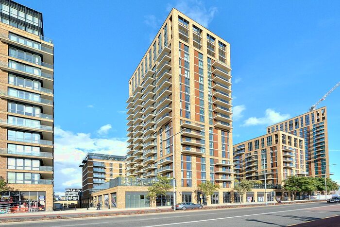 1 Bedroom Flat To Rent In Compton House, Victory Parade, Woolwich, London, SE18