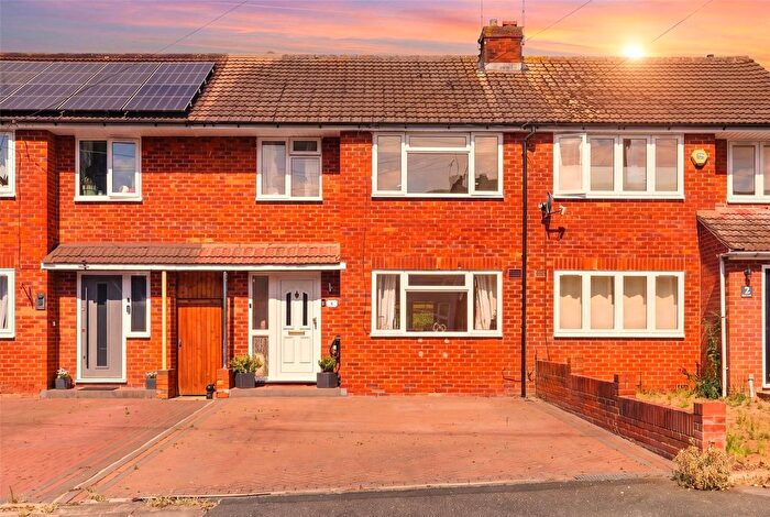 3 Bedroom Terraced House For Sale In Rose Glen, Moulsham Lodge, Essex, CM2