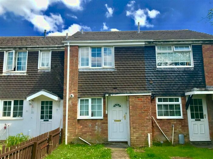 2 Bedroom Property To Rent In Penclawdd, Caerphilly, CF83