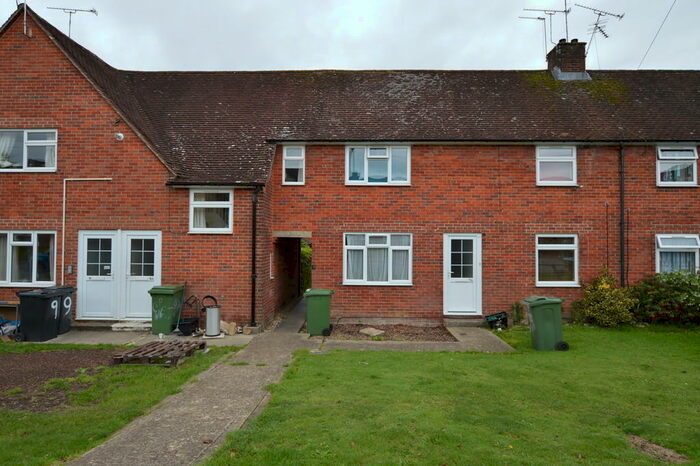 1 Bedroom Ground Flat To Rent In Kings Avenue, Winchester, SO22