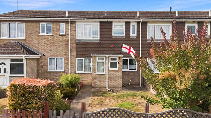3 Bedroom Terraced House For Sale In Elm Road, Southend-on-sea, SS3