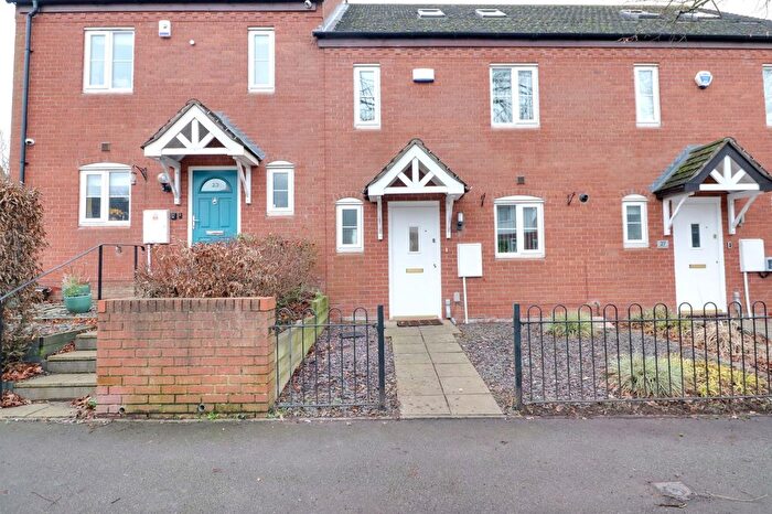 4 Bedroom Terraced House To Rent In Burton Old Road, Streethay, Lichfield, WS13