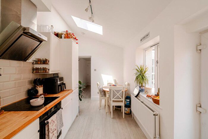 1 Bedroom Flat For Sale In Dean Lane, Southville, Bristol, BS3 - Photo 8