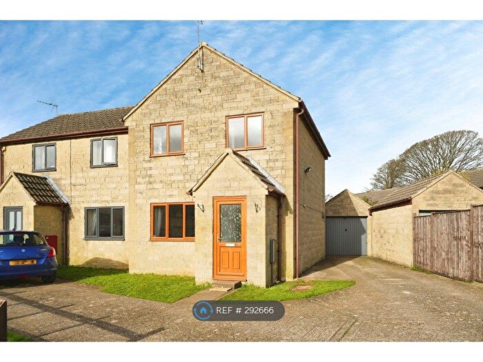 3 Bedroom Semi Detached House To Rent In Peghouse Rise, Stroud, GL5