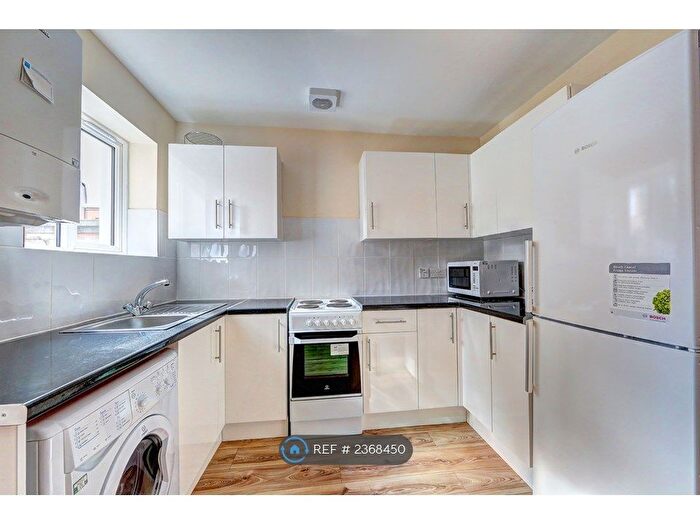 6 Bedroom Terraced House To Rent In Addison Gardens, Kingston Upon Thames, KT5