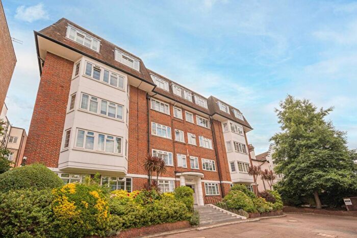 1 Bedroom Flat For Sale In Shoot Up Hill, West Hampstead, London, NW2