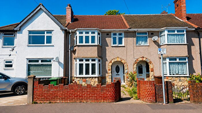 3 Bedroom Terraced House For Sale In Crosby Road, Dagenham, RM10