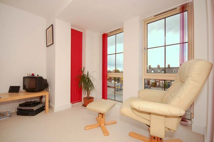 1 Bedroom Flat To Rent In Nicholas Gardens, Lawrence Street, York, Uk, YO10
