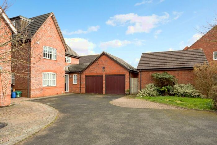 4 Bedroom Detached House To Rent In Hopkins Way Wellesbourne, CV35