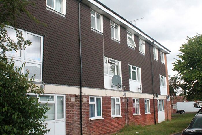 3 Bedroom Maisonette To Rent In Great Heath, Hatfield, AL10