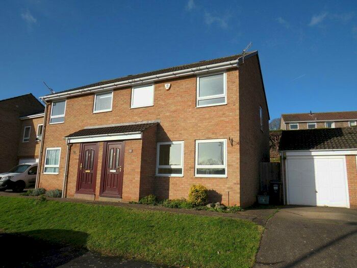 3 Bedroom Semi-Detached House To Rent In Long Ashton, Lyvedon Way, BS41