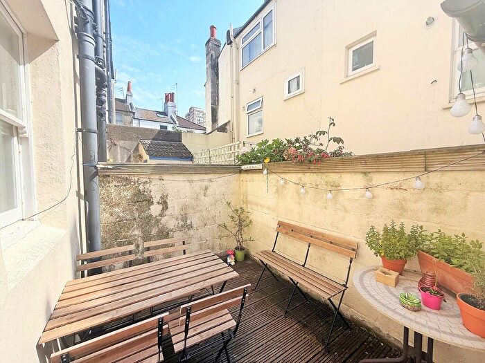 3 Bedroom Terraced House For Sale In Stone Street, Brighton, BN1