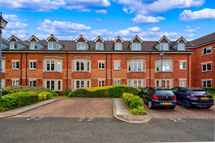 2 Bedroom Apartment For Sale In Wycliffe Court, Chester, CH2