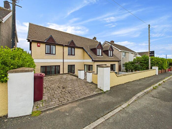 4 Bedroom Detached House For Sale In Gorsewood Drive, Hakin, SA73