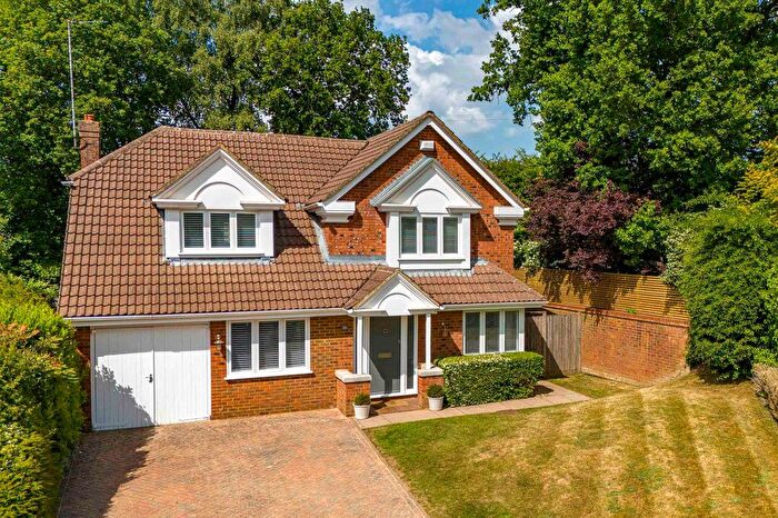 4 Bedroom Detached House For Sale In Badger Way, Hazlemere, HP15