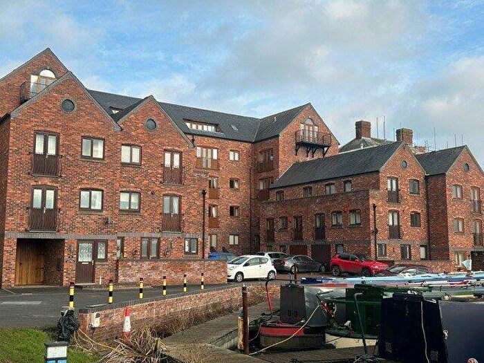 2 Bedroom Flat To Rent In York Street, Stourport On Severn, DY13