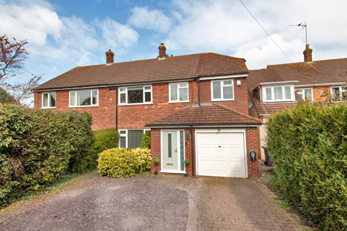 5 Bedroom Semi Detached House For Sale In Norwood Lane, Meopham, Gravesend, Kent, DA13