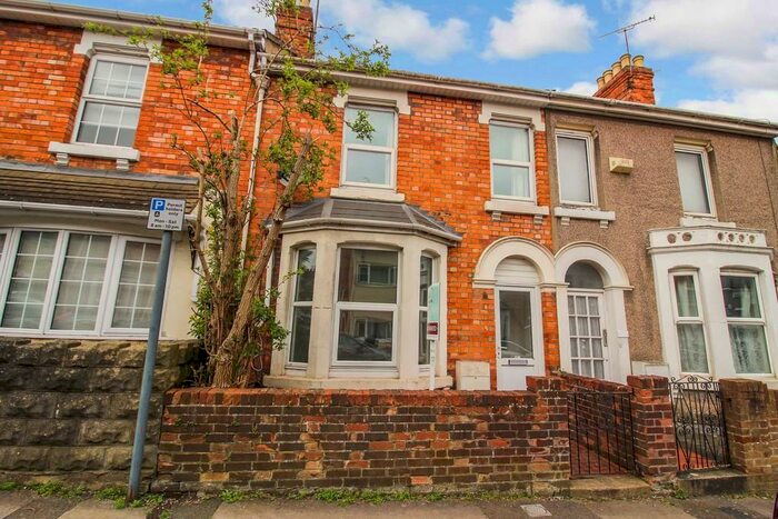 3 Bedroom Terraced House To Rent In Newhall Street, Town Centre, Swindon, SN1