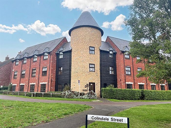 2 Bedroom Apartment For Sale In Islington Grove, Monkston Park, Milton Keynes, MK10