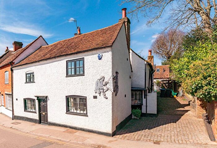 6 Bedroom House For Sale In Church Street, Welwyn, AL6