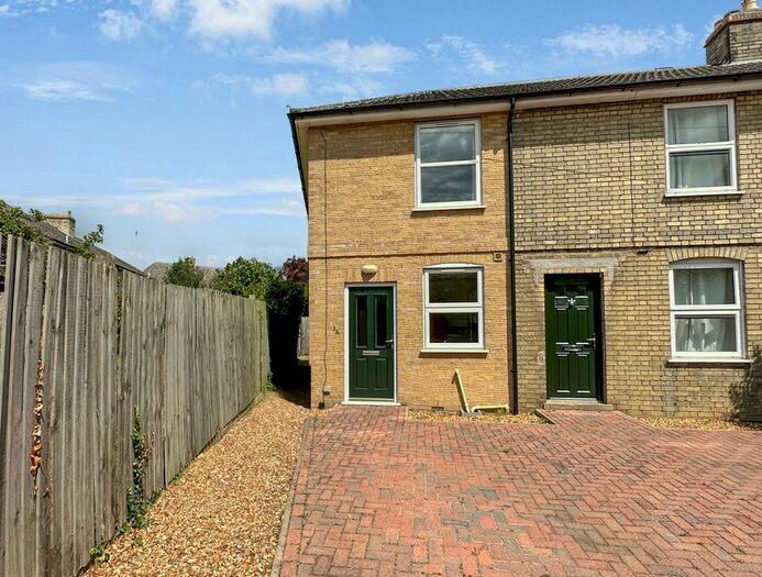 2 Bedroom End Of Terrace House To Rent In Oak Tree Avenue, Cambridge, CB4