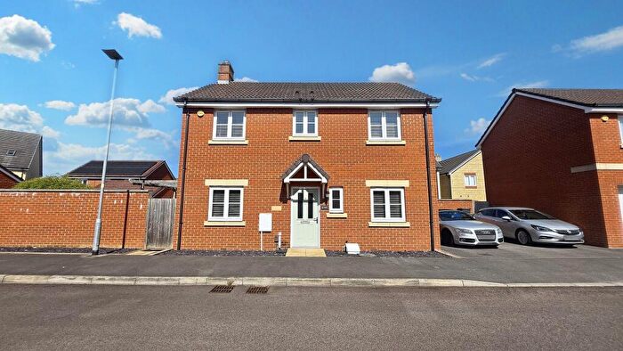4 Bedroom Detached House For Sale In Bechstein Meadow, Trowbridge, BA14