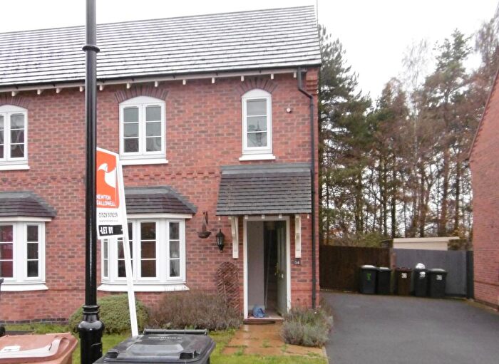 3 Bedroom Semi-Detached House To Rent In Glengarry Way, Greylees, Sleaford, NG34