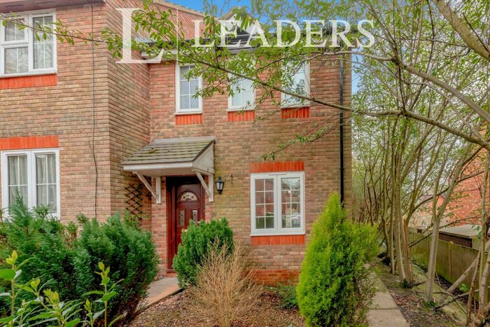 2 Bedroom End Of Terrace House To Rent In Maidenbower, RH10