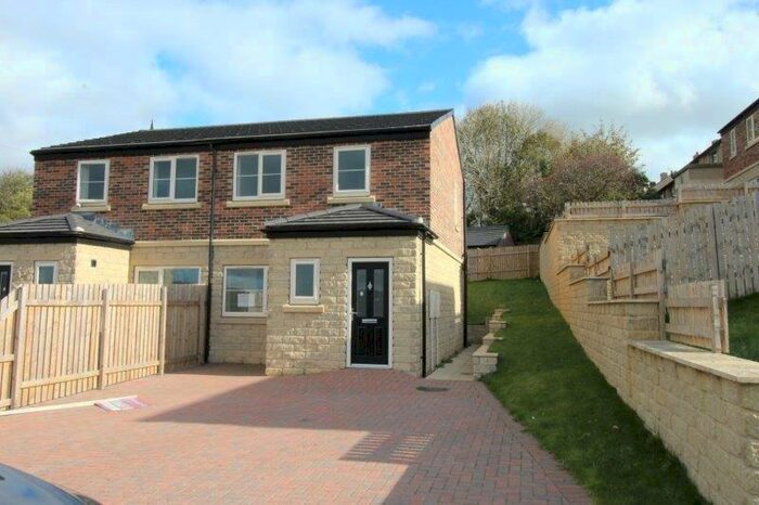 3 Bedroom Semi-Detached House To Rent In St Marys Square, Wyke, BD12