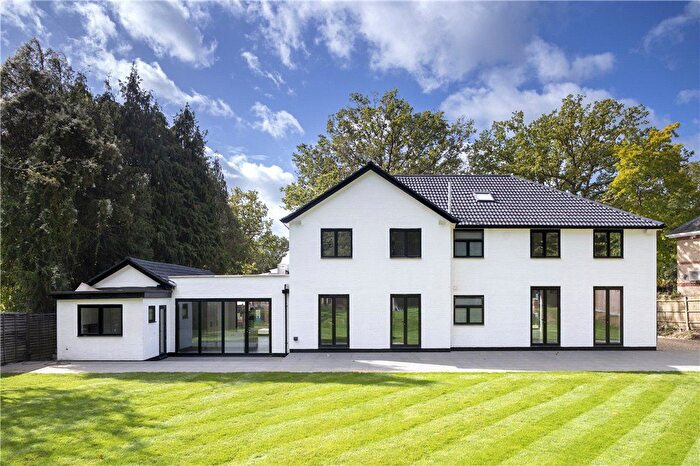 5 Bedroom Detached House To Rent In Coombe Park, Kingston Hill, KT2