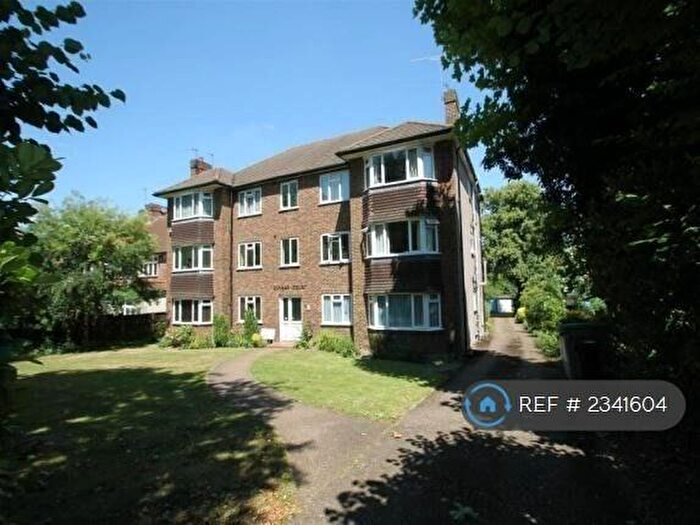 2 Bedroom Flat To Rent In Dunbar Court, Bromley, BR2