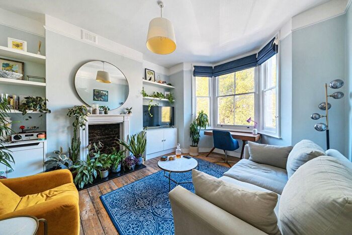 2 Bedroom Flat For Sale In Prima Road, London, SW9