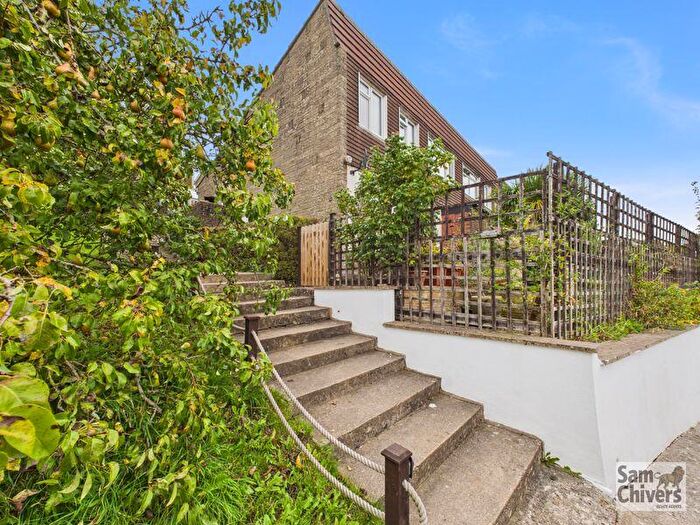 3 Bedroom Semi-Detached House For Sale In Springfield Heights, Radstock, BA3