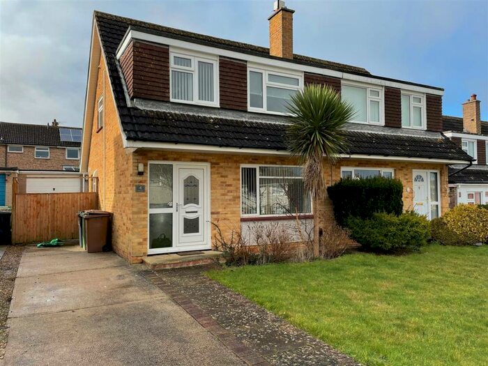 3 Bedroom Semi-Detached House To Rent In Elburton, Plymouth, PL9