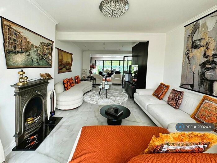 4 Bedroom Semi-Detached House To Rent In Vernon Drive, Stanmore, HA7