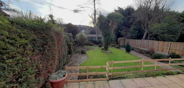 2 Bedroom Flat To Rent In Ripley House Castle Avenue, Dover, CT16