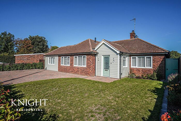 4 Bedroom Bungalow For Sale In The Commons, Colchester, CO3