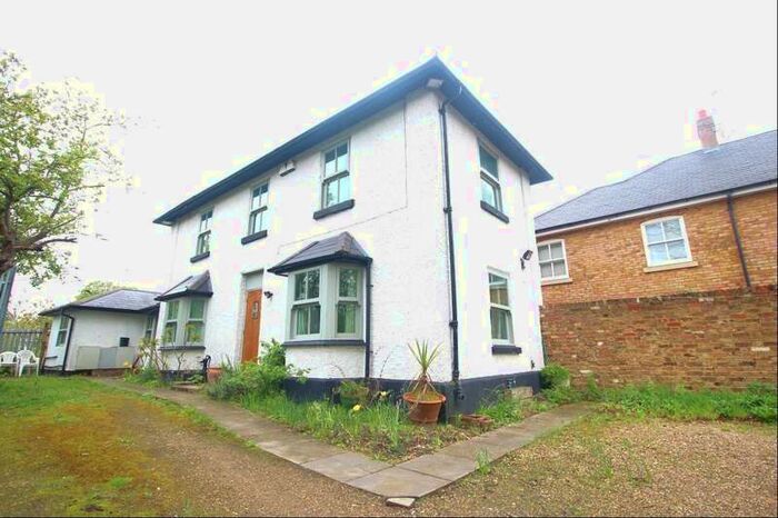 1 Bedroom Apartment To Rent In Bedford Street, Watford, Hertfordshire, WD24