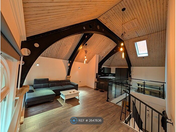 2 Bedroom Maisonette To Rent In The Old School, Swindon, SN1