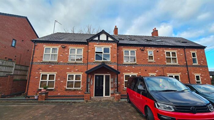 2 Bedroom Apartment To Rent In Station View, CW11