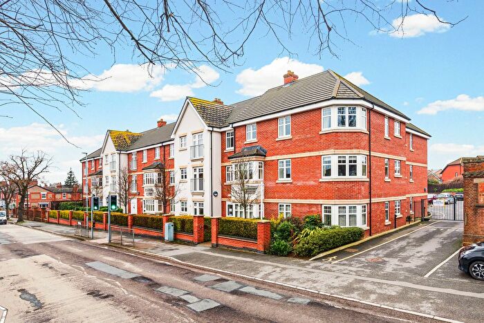 2 Bedroom Flat For Sale In Westfield Road, Wellingborough, NN8