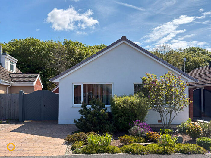 3 Bedroom Detached Bungalow For Sale In Oakwood Avenue, Lytham St. Annes, FY8