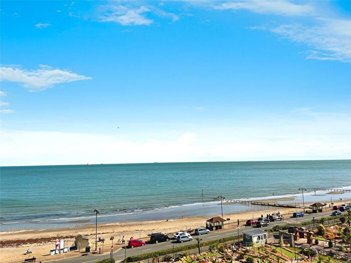 2 Bedroom Flat For Sale In Hope Road, Shanklin, Isle Of Wight, PO37