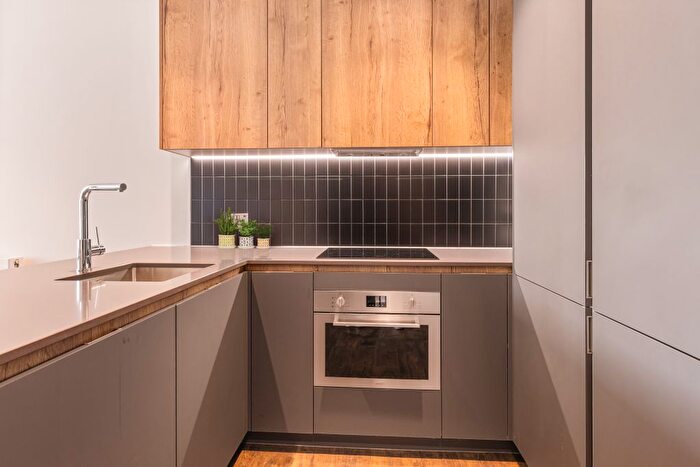 1 Bedroom Flat To Rent In Greenford, UB6