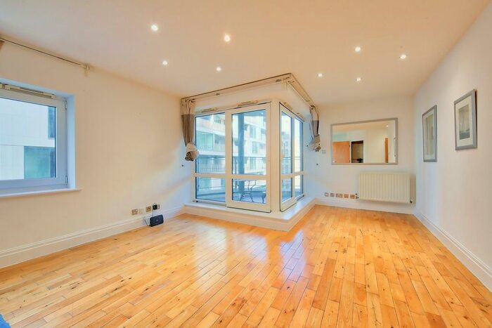 2 Bedroom Flat To Rent In Warren House, Beckford Closem Kensington, W14
