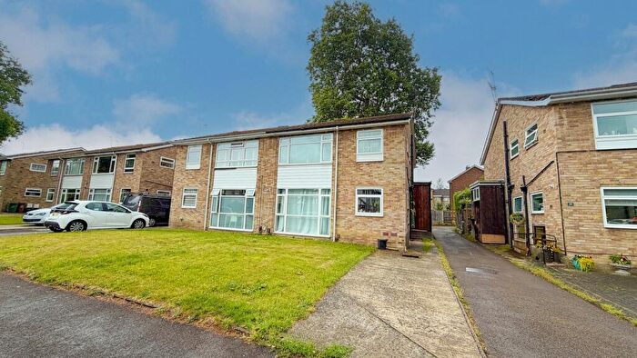 2 Bedroom Ground Maisonette To Rent In Strawberry Lane, Carshalton, Surrey., SM5